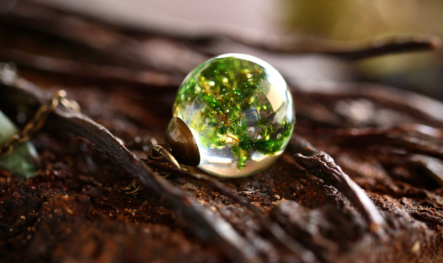 Moss Resin Nature Orb Necklace