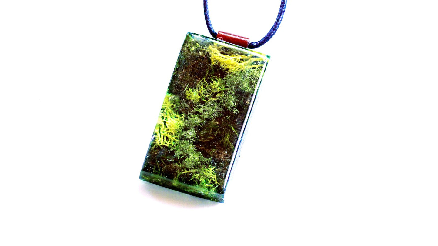 Greenwood Forest Moss Resin Art Necklace